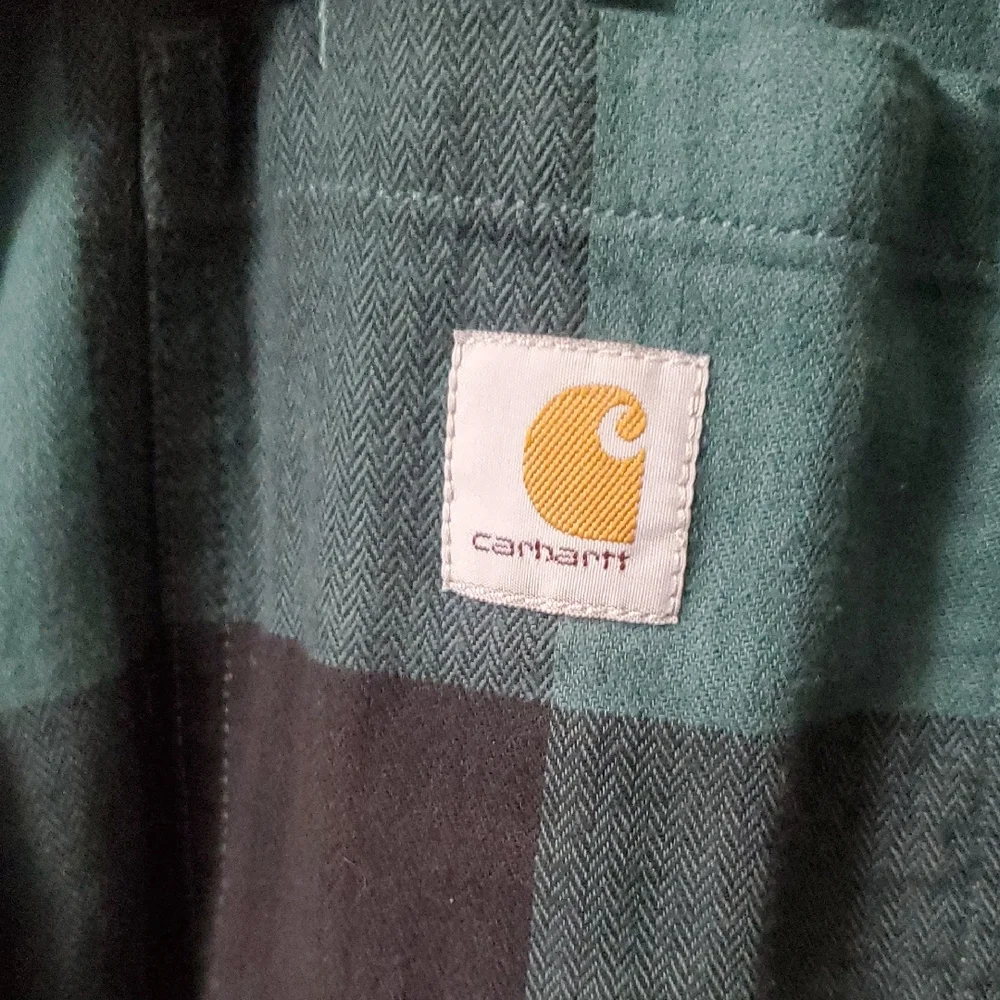 Carhartt Green and Black Checkered Shirt - Picture 2 of 5
